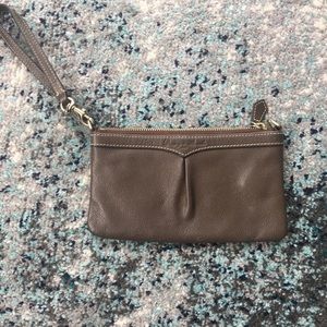 Dooney & Bourke wristlet
